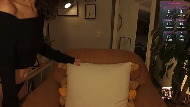 JulietteDee online show from 4, 11, 2025