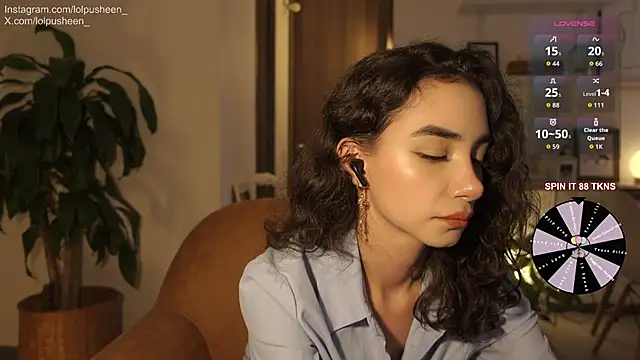 Snapshot of JulietteDee chatting on 8, 1, 2026 JulietteDee online show from 8, 1, 2026