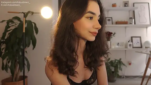 Snapshot of JulietteDee chatting on 6, 2, 2026 JulietteDee online show from 6, 2, 2026