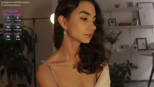 Snapshot of JulietteDee chatting on 18, 2, 2026 JulietteDee online show from 18, 2, 2026