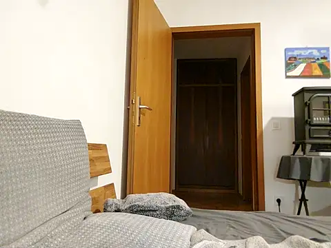 noidentiti online show from 21, 3, 2025