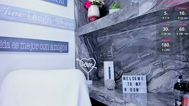 miss danika online show from 21, 11, 2025