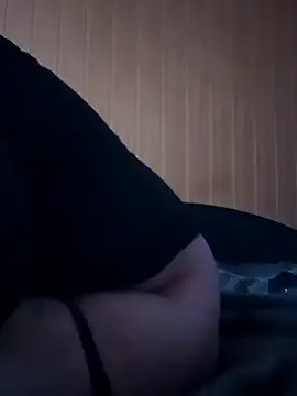 Snapshot of DjiniCD chatting on 13, 4, 2026 DjiniCD online show from 13, 4, 2026