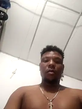 Snapshot of hugo3918_ chatting on 1, 11, 2025 hugo3918 online show from 1, 11, 2025