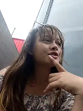 lucyy06 online show from 4, 4, 2026