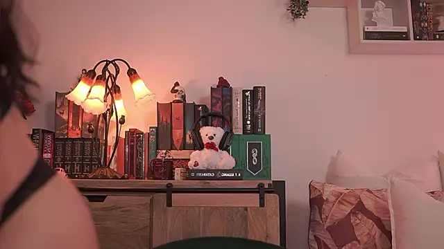 Snapshot of EmilyxRose_- chatting on 11, 3, 2026 EmilyxRose - online show from 11, 3, 2026