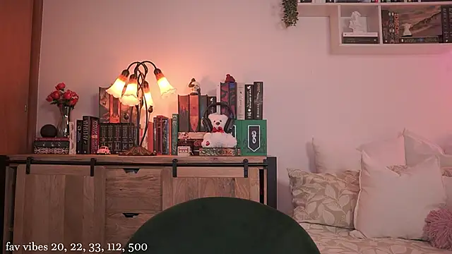 Snapshot of EmilyxRose_- chatting on 29, 3, 2026 EmilyxRose - online show from 29, 3, 2026