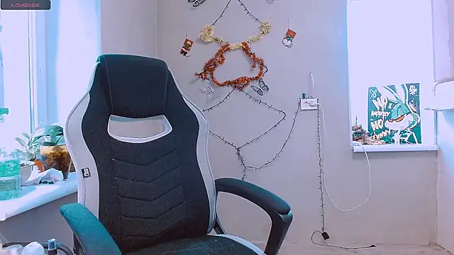 Snapshot of RosaJil chatting on 15, 12, 2025 RosaJil online show from 15, 12, 2025