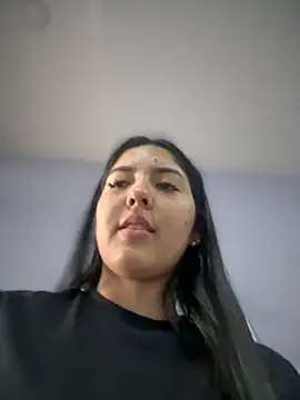 MarianaBenz online show from 6, 2, 2025