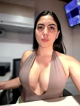 Snapshot of MarianaBenz chatting on 16, 1, 2026 MarianaBenz online show from 16, 1, 2026