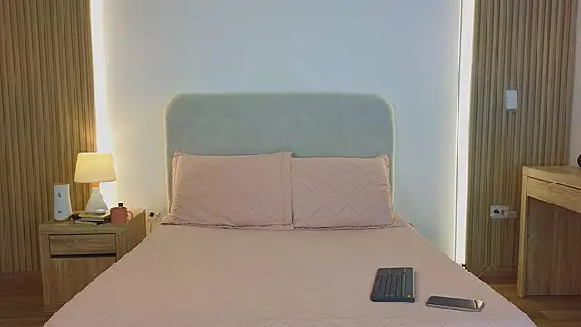Snapshot of KristennBlue chatting on 10, 3, 2026 KristennBlue online show from 10, 3, 2026