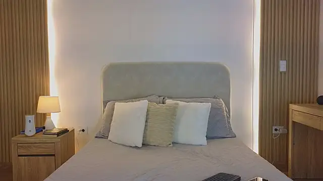 Snapshot of KristennBlue chatting on 14, 4, 2026 KristennBlue online show from 14, 4, 2026