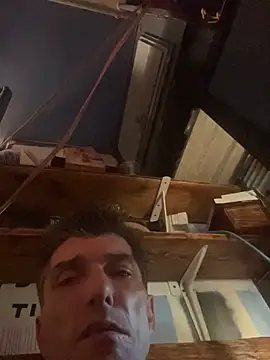 Snapshot of Followthepiper chatting on 19, 4, 2026 Followthepiper online show from 19, 4, 2026