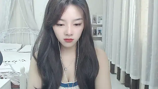 Snapshot of Jenny-Z chatting on 27, 4, 2026 Jenny-Z online show from 27, 4, 2026
