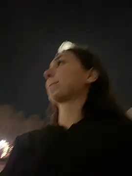 QuitieLia online show from 6, 1, 2025