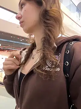 QuitieLia online show from 28, 3, 2026