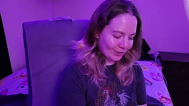 Snapshot of InternetFairy_XO chatting on 8, 3, 2026 InternetFairy XO online show from 8, 3, 2026