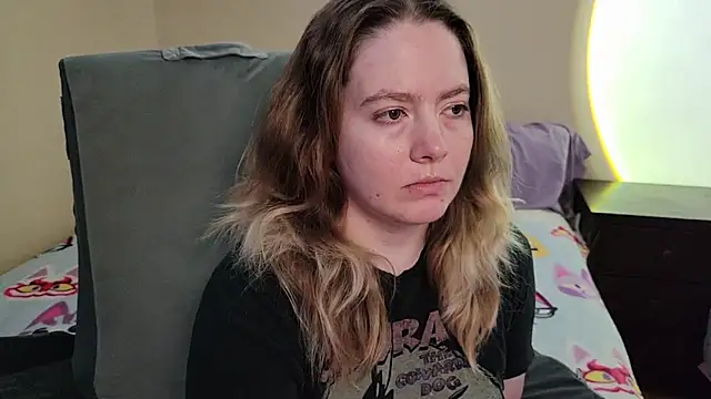 Snapshot of InternetFairy_XO chatting on 11, 4, 2026 InternetFairy XO online show from 11, 4, 2026