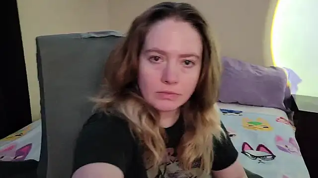 Snapshot of InternetFairy_XO chatting on 11, 4, 2026 InternetFairy XO online show from 11, 4, 2026