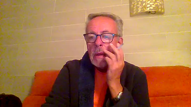 Snapshot of tuggy59 chatting on 3, 12, 2025 tuggy59 online show from 3, 12, 2025