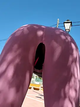 Jeniffer Jarvis online show from 13, 2, 2025