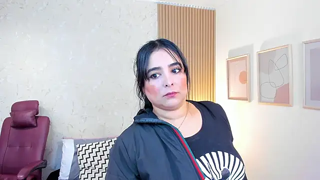 Snapshot of taylor_bennet chatting on 7, 11, 2025 taylor bennet online show from 7, 11, 2025