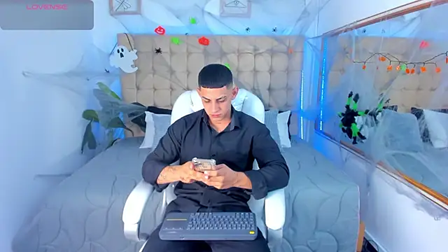 Alex cute77 online show from 25, 10, 2025