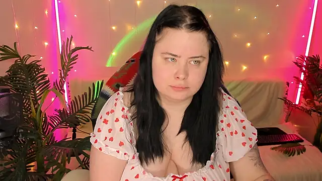 Snapshot of Akemi_BBW chatting on 5, 1, 2025 Akemi BBW online show from 5, 1, 2025