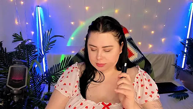 Snapshot of Akemi_BBW chatting on 6, 1, 2025 Akemi BBW online show from 6, 1, 2025