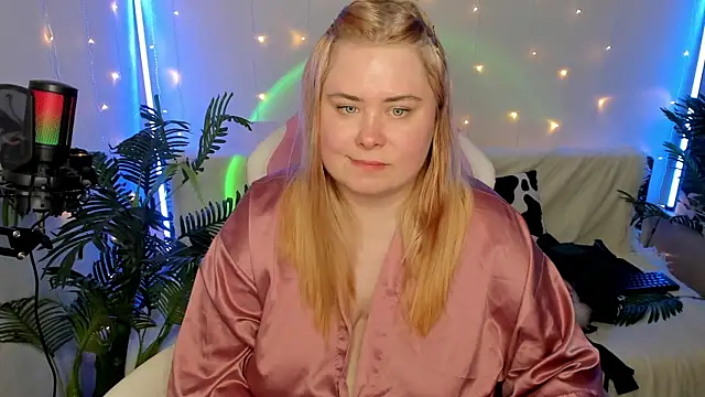 Snapshot of Akemi_BBW chatting on 18, 1, 2025 Akemi BBW online show from 18, 1, 2025