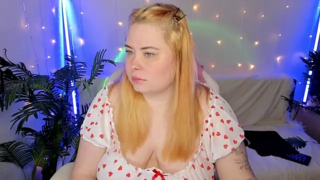 Snapshot of Akemi_BBW chatting on 21, 1, 2025 Akemi BBW online show from 21, 1, 2025