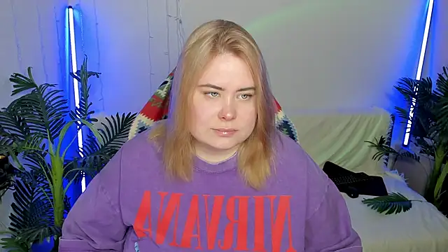 Snapshot of Akemi_BBW chatting on 12, 2, 2025 Akemi BBW online show from 12, 2, 2025