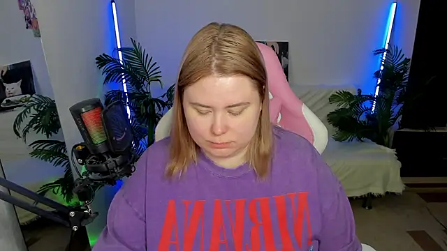 Snapshot of Akemi_BBW chatting on 18, 2, 2025 Akemi BBW online show from 18, 2, 2025