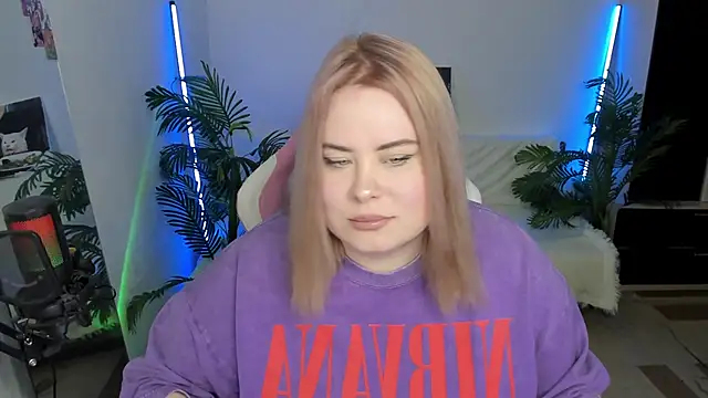 Snapshot of Akemi_BBW chatting on 22, 2, 2025 Akemi BBW online show from 22, 2, 2025