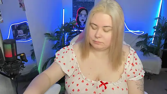 Snapshot of Akemi_BBW chatting on 21, 3, 2025 Akemi BBW online show from 21, 3, 2025