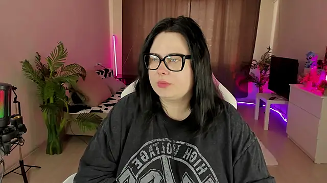 Snapshot of Akemi_BBW chatting on 13, 9, 2025 Akemi BBW online show from 13, 9, 2025