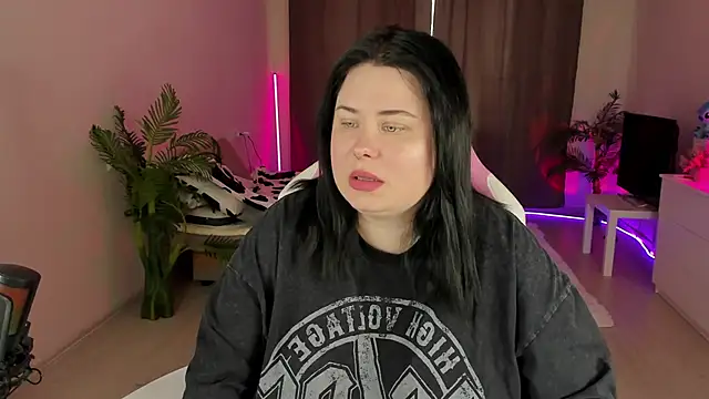 Snapshot of Akemi_BBW chatting on 19, 9, 2025 Akemi BBW online show from 19, 9, 2025