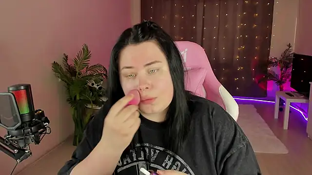 Snapshot of Akemi_BBW chatting on 20, 9, 2025 Akemi BBW online show from 20, 9, 2025