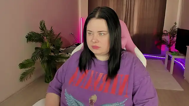 Snapshot of Akemi_BBW chatting on 28, 9, 2025 Akemi BBW online show from 28, 9, 2025