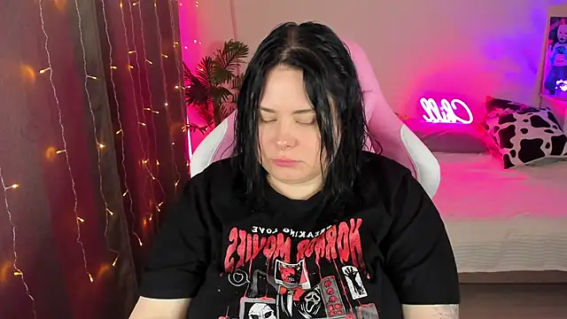 Snapshot of Akemi_BBW chatting on 1, 11, 2025 Akemi BBW online show from 1, 11, 2025