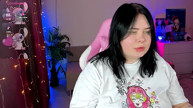 Snapshot of Akemi_BBW chatting on 13, 11, 2025 Akemi BBW online show from 13, 11, 2025