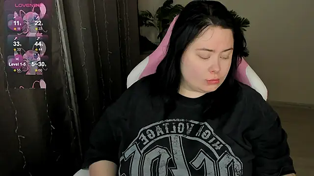 Snapshot of Akemi_BBW chatting on 16, 12, 2025 Akemi BBW online show from 16, 12, 2025