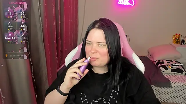 Akemi BBW online show from 23, 3, 2026