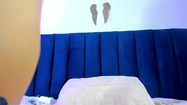 Snapshot of Anette_ chatting on 1, 4, 2026 Anette online show from 1, 4, 2026