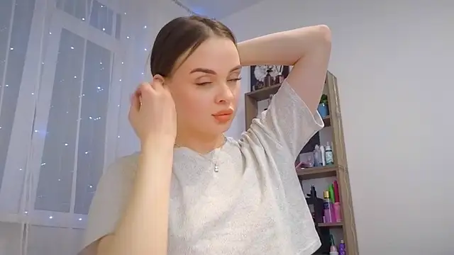 Snapshot of KristenSayles chatting on 15, 3, 2025 KristenSayles online show from 15, 3, 2025