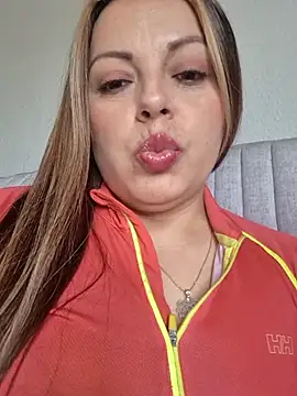 Snapshot of seherlatin chatting on 27, 5, 2026 seherlatin online show from 27, 5, 2026
