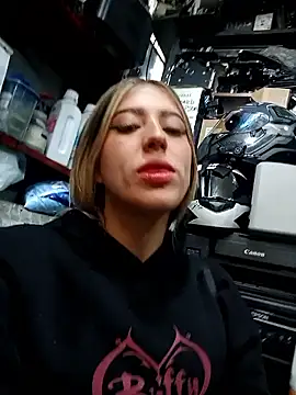 Snapshot of eva-2023 chatting on 15, 1, 2026 eva-2023 online show from 15, 1, 2026