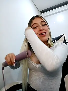 Snapshot of eva-2023 chatting on 25, 2, 2026 eva-2023 online show from 25, 2, 2026