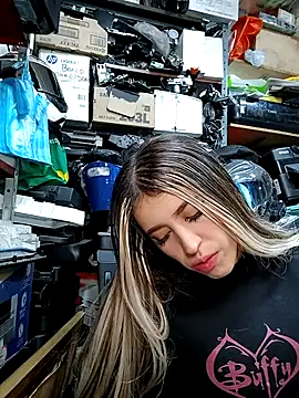 Snapshot of eva-2023 chatting on 17, 3, 2026 eva-2023 online show from 17, 3, 2026