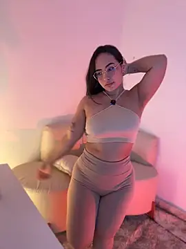 Snapshot of anniesweet02 chatting on 10, 4, 2026 anniesweet02 online show from 10, 4, 2026